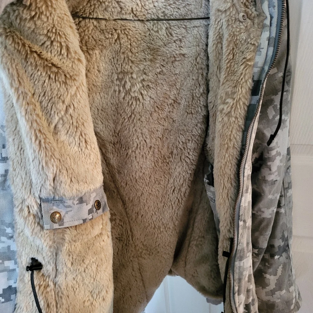 Sea Shepherd Hemp Hoodamb Jacket - Picture 9 of 15